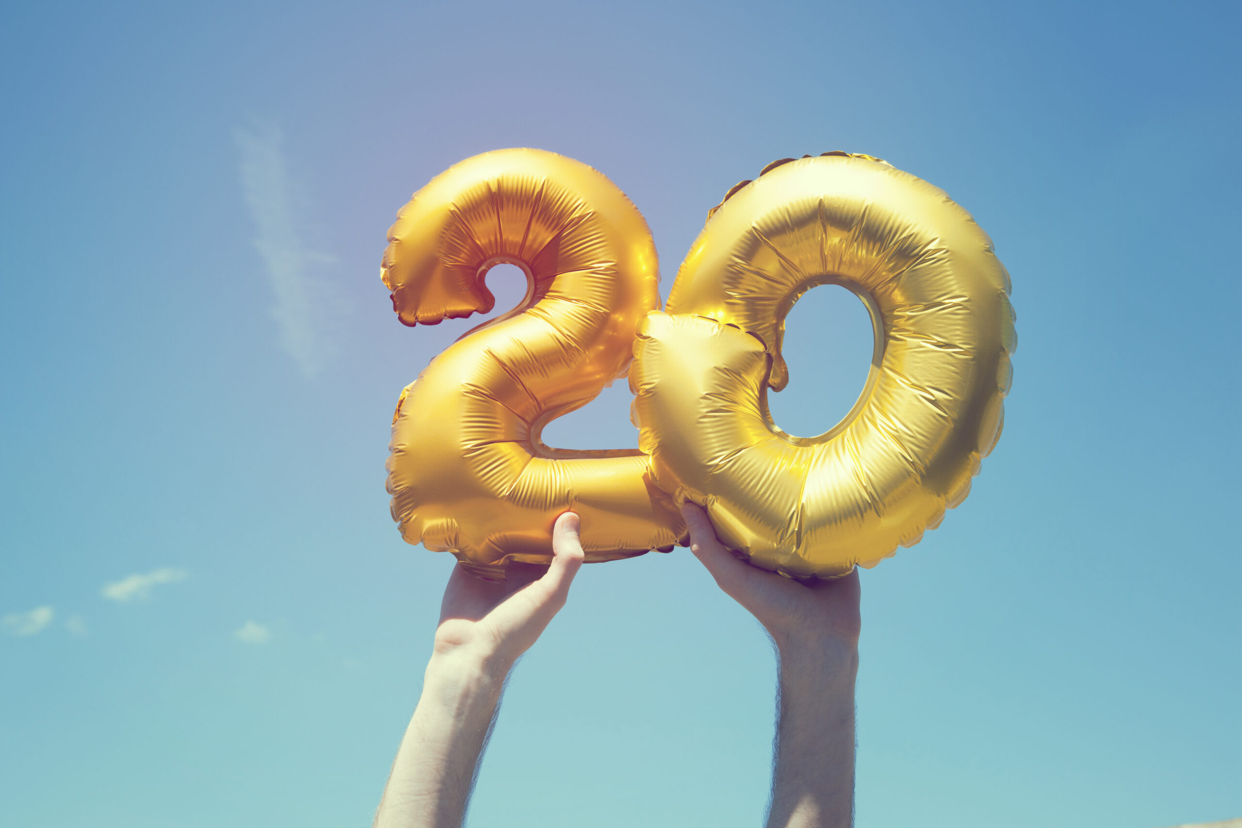 Gold number 20 balloon 20 years Pizolhütte